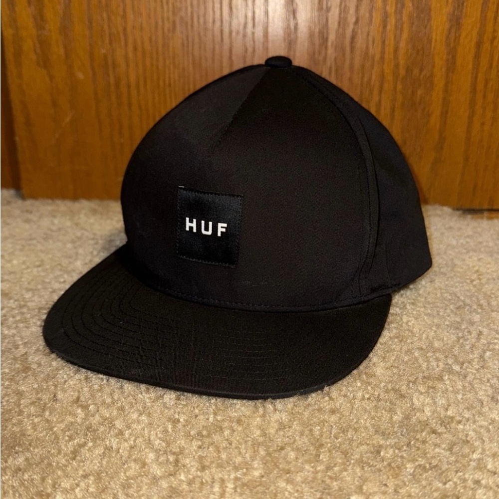 HUF Black SnapBack hat